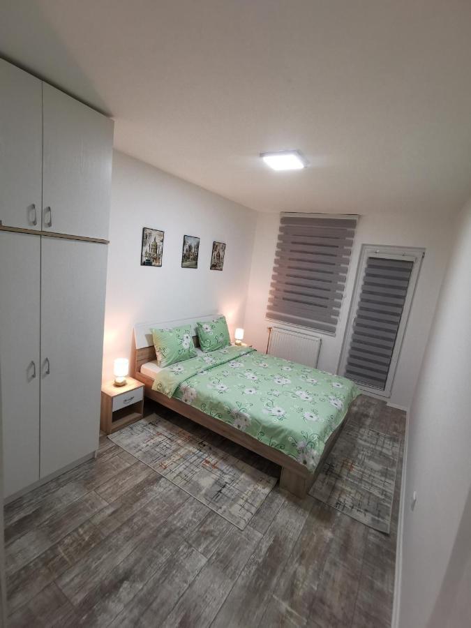 White House Ns Lejlighed Novi Sad Eksteriør billede