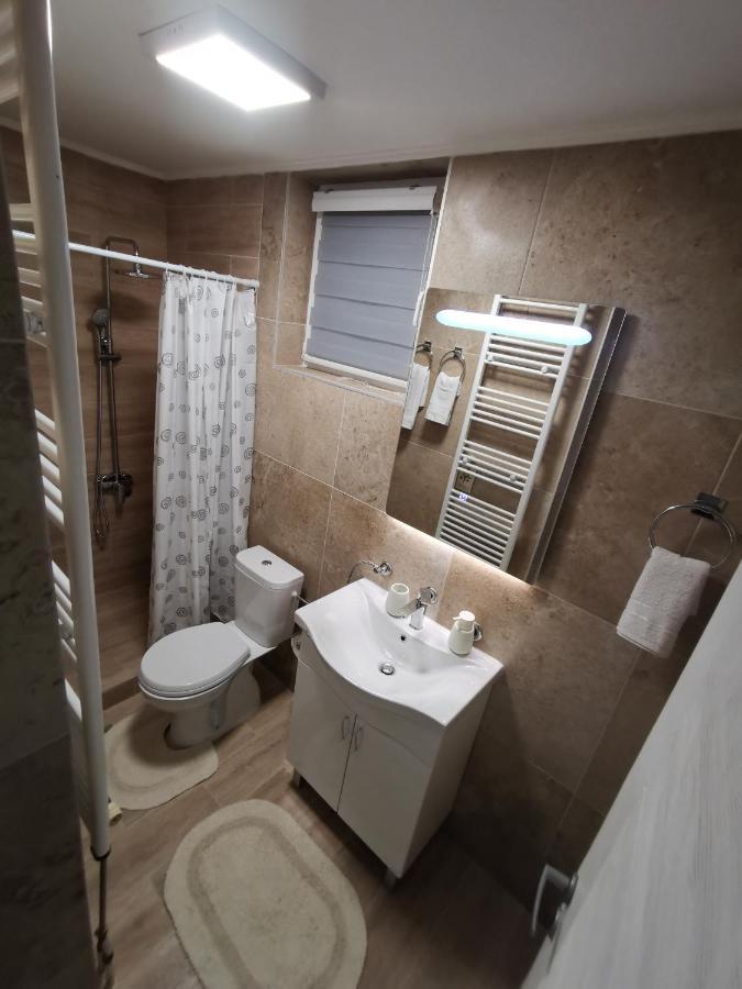 White House Ns Lejlighed Novi Sad Eksteriør billede